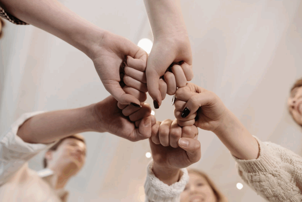 コミュニティ(ジュエリー長谷川のHOUSE GEM ATTENDER)